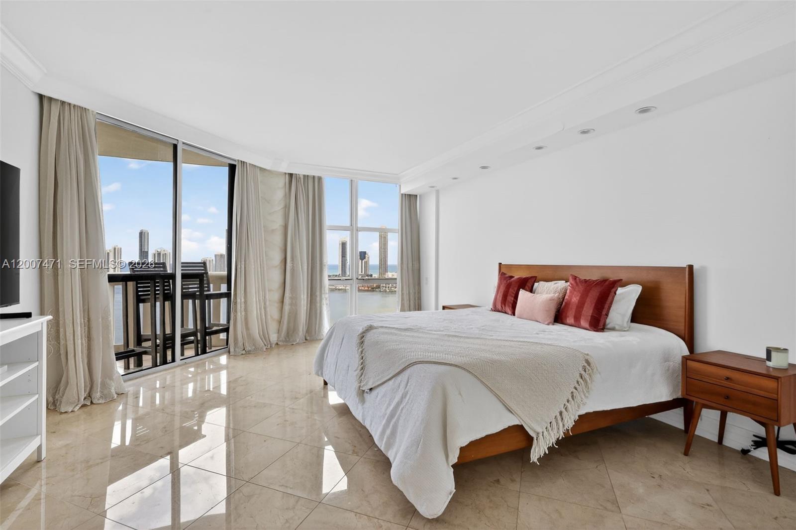3000 Island Boulevard
