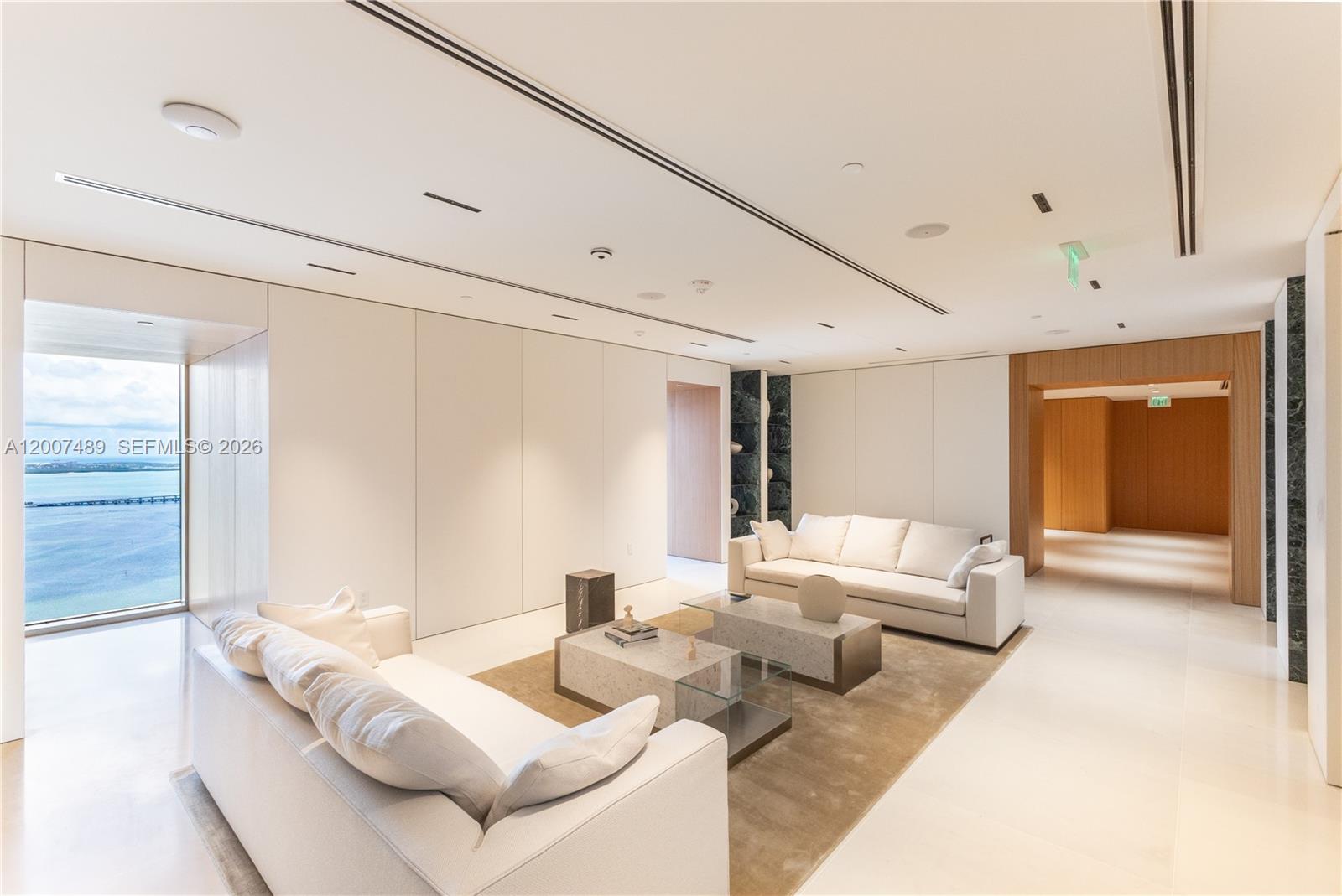 300 Biscayne Blvd Way