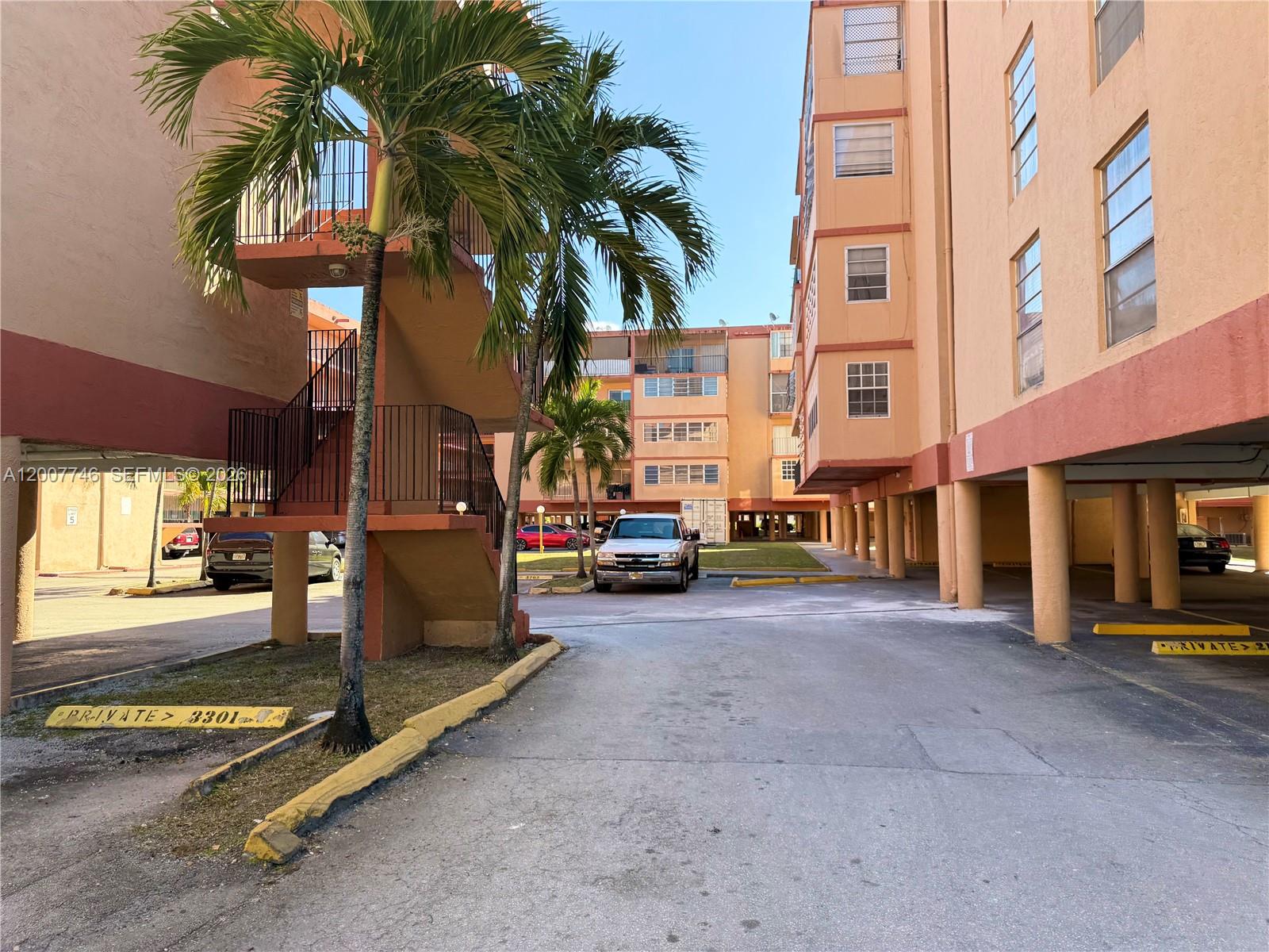 1850 W 56th Street