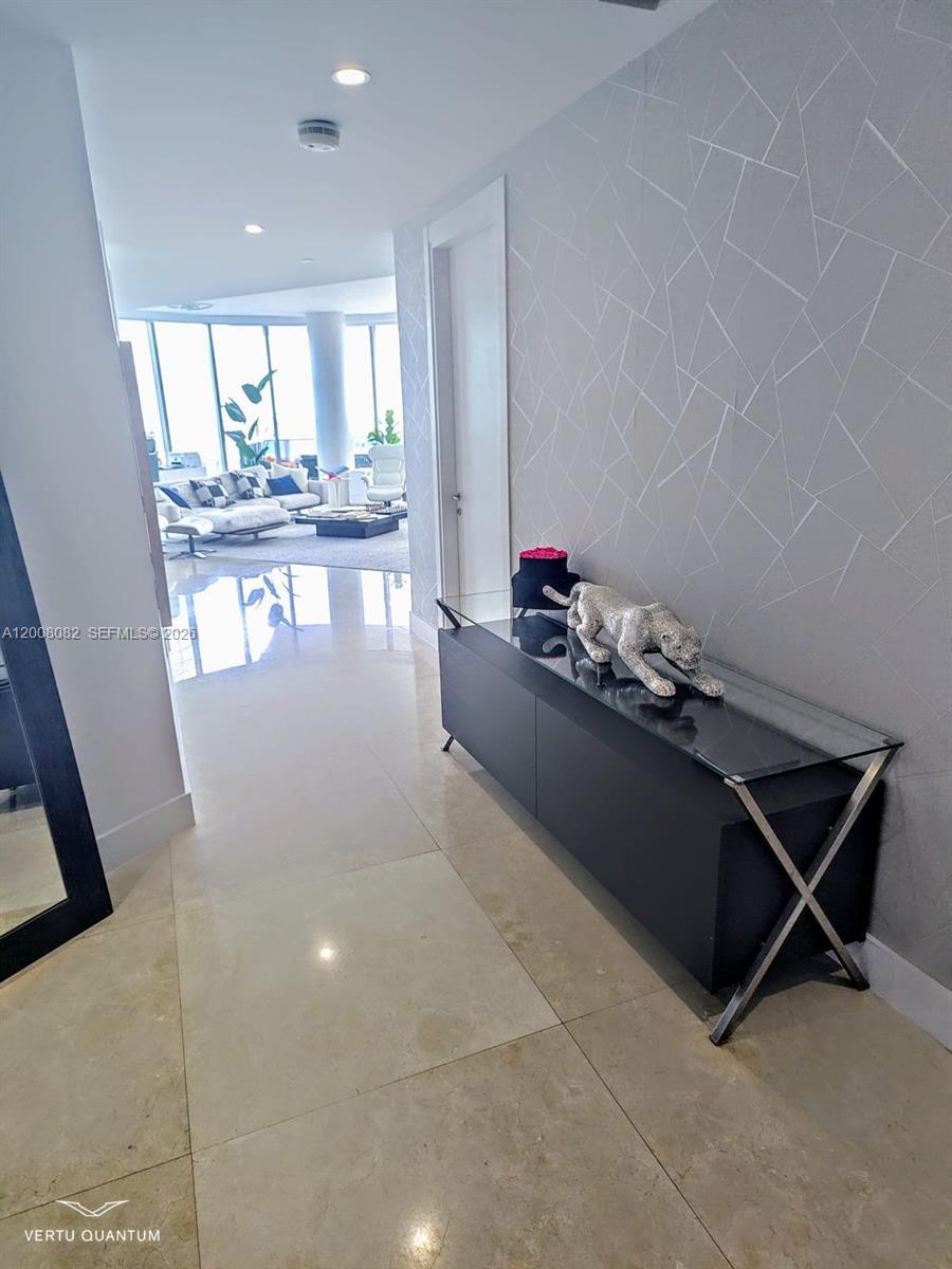 200 Biscayne Boulevard Way