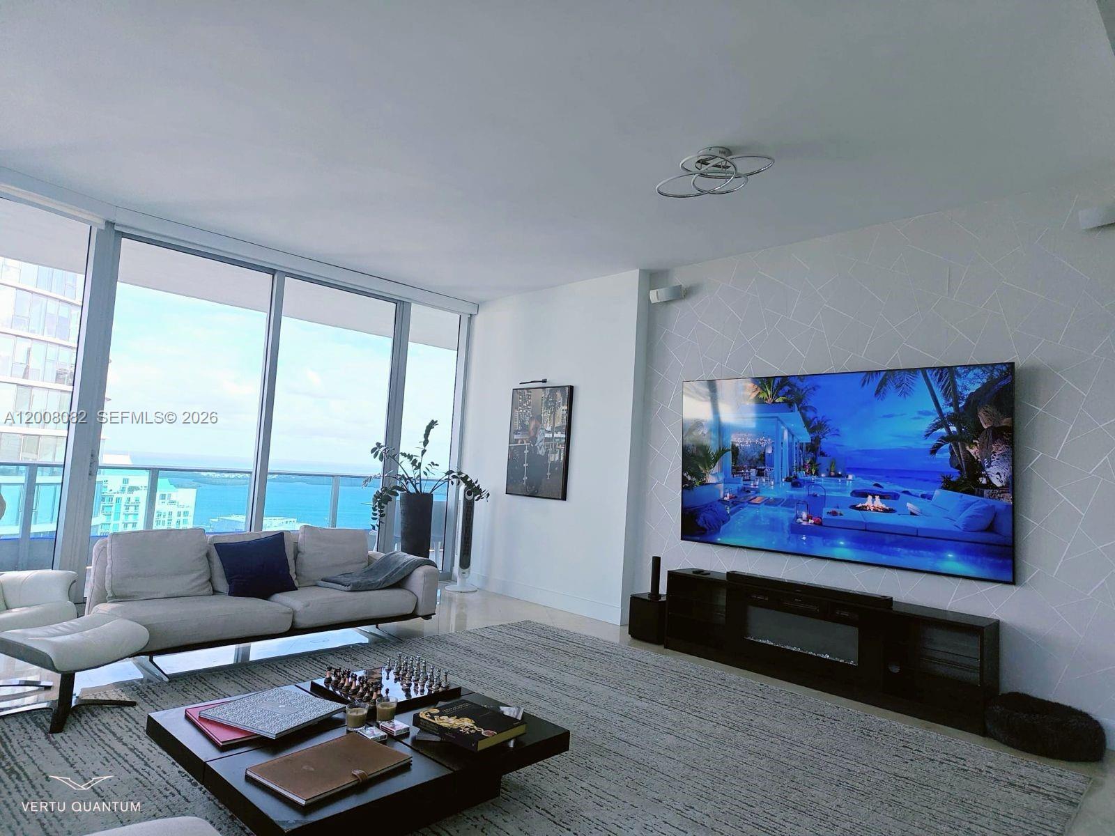 200 Biscayne Boulevard Way