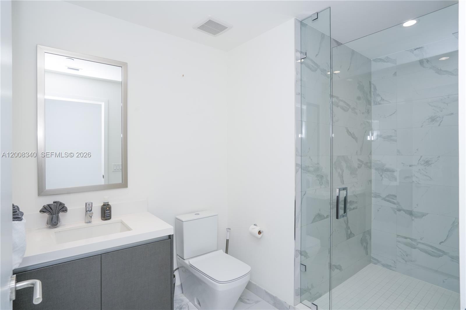 851 NE 1st Avenue