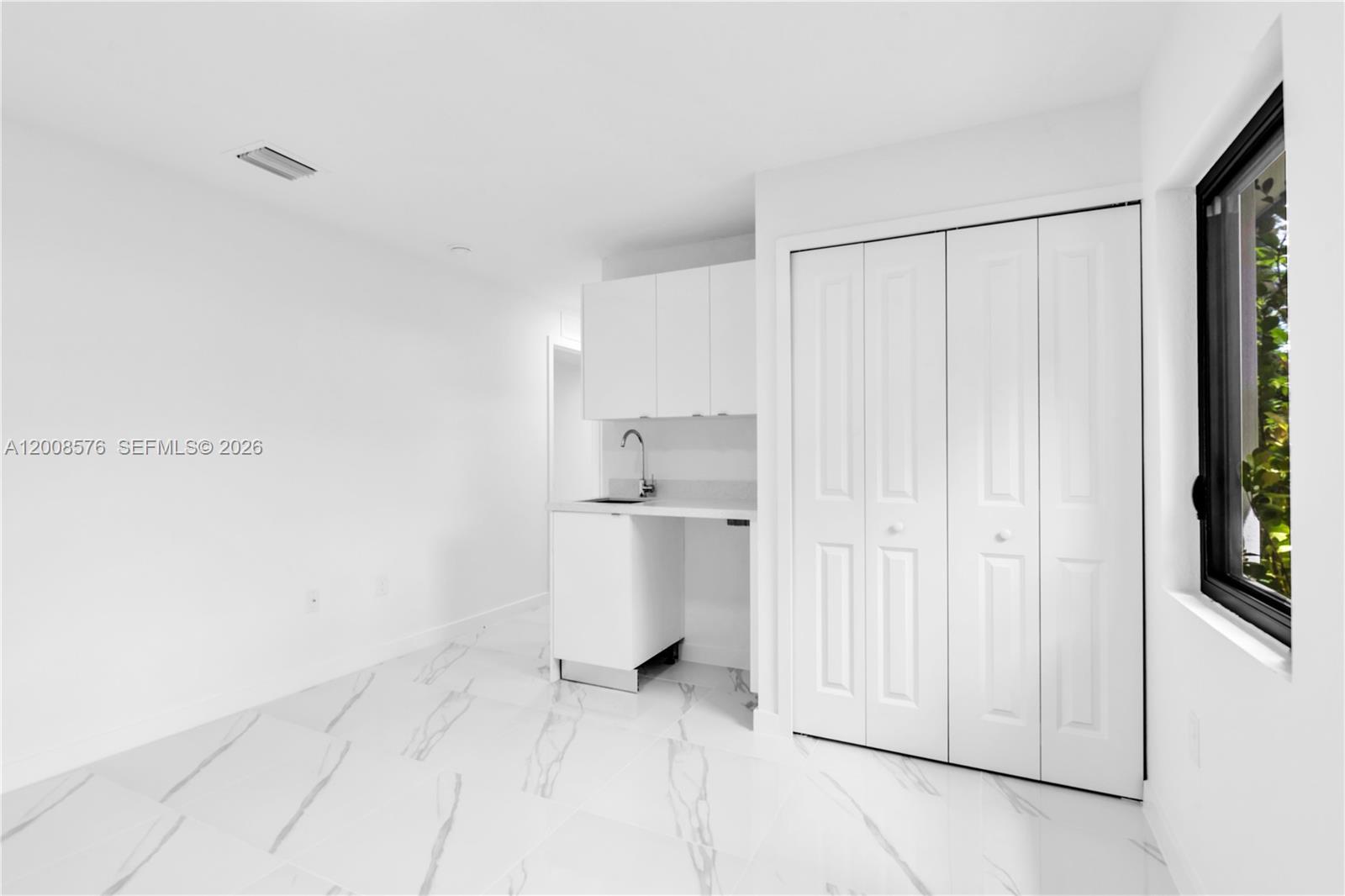 152 NW 18 Street