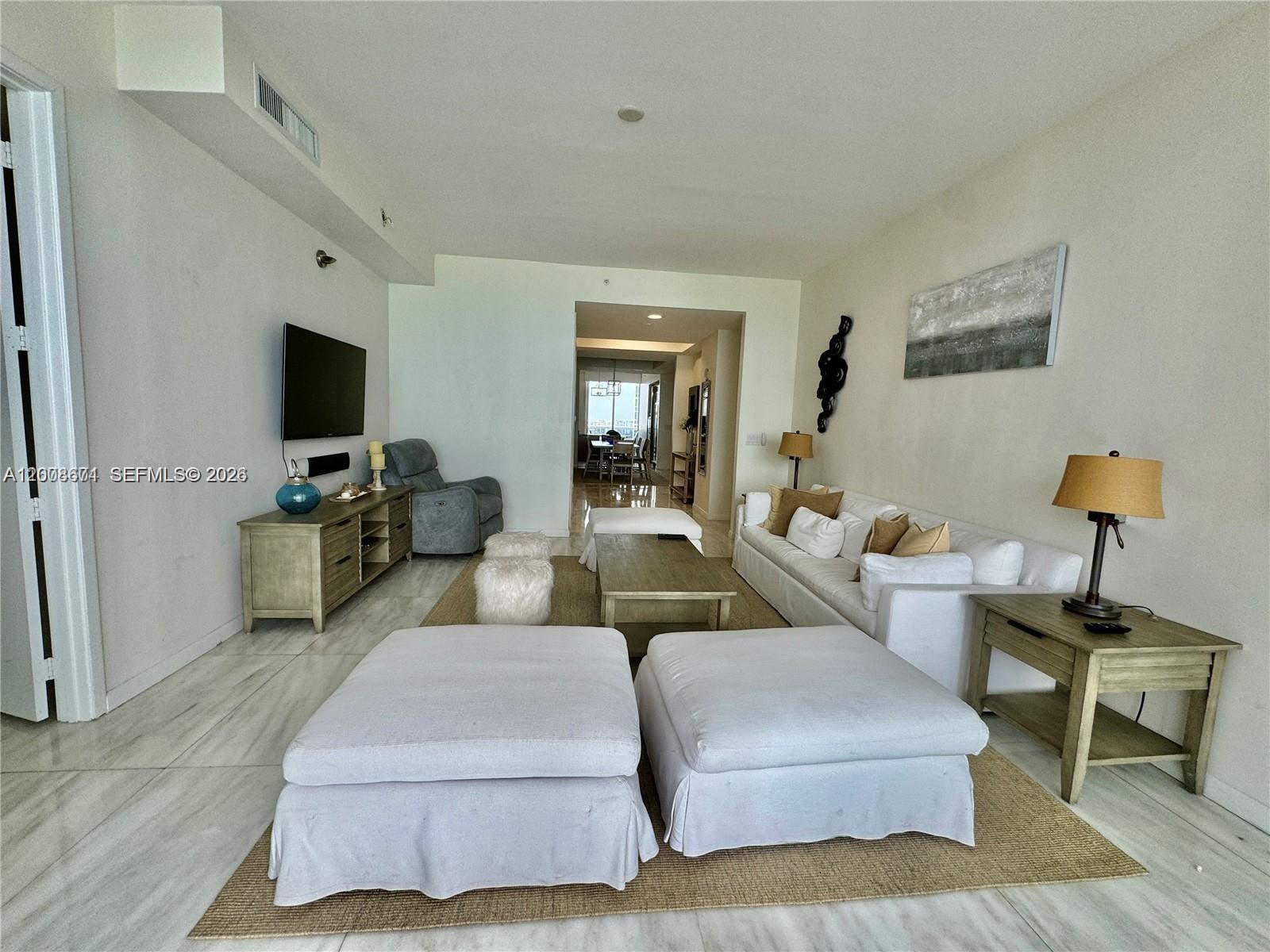 18101 Collins Avenue