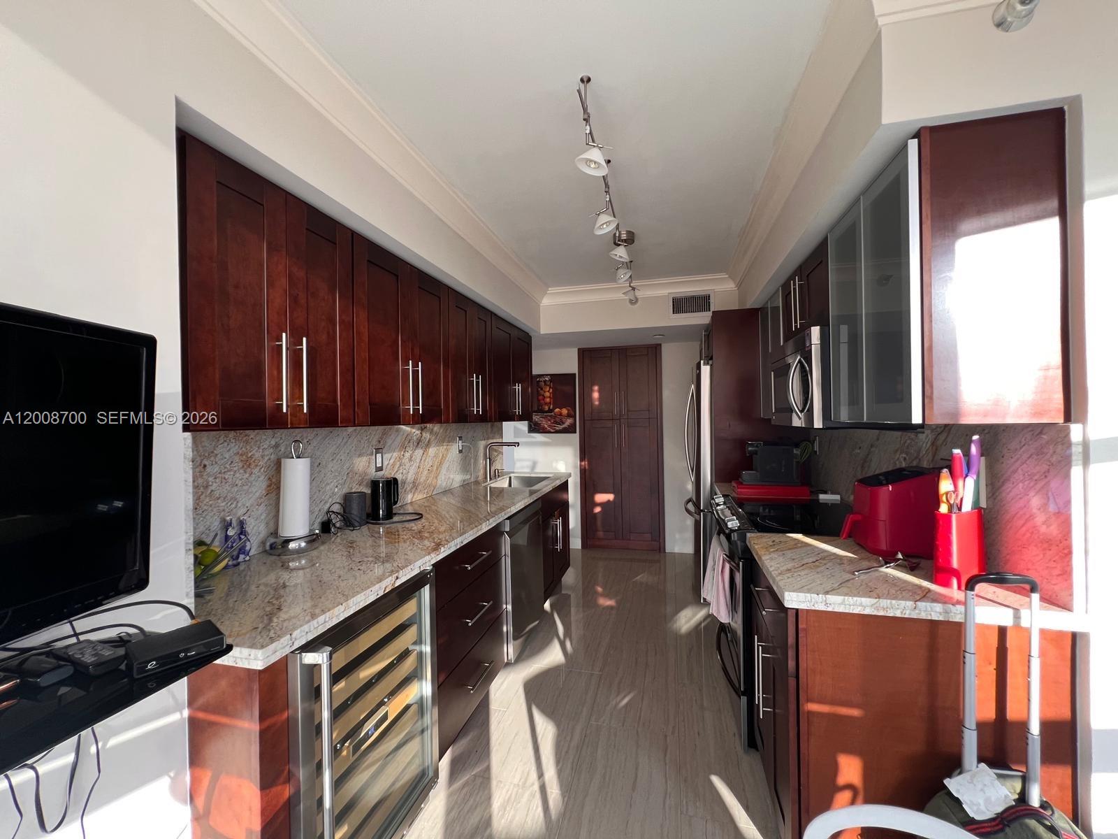 3530 Mystic Pointe Drive