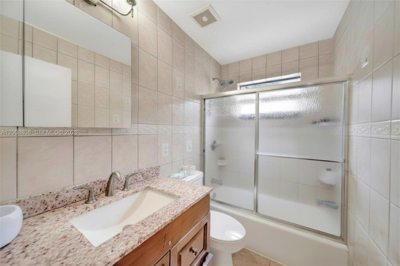 565 NE 160th Street