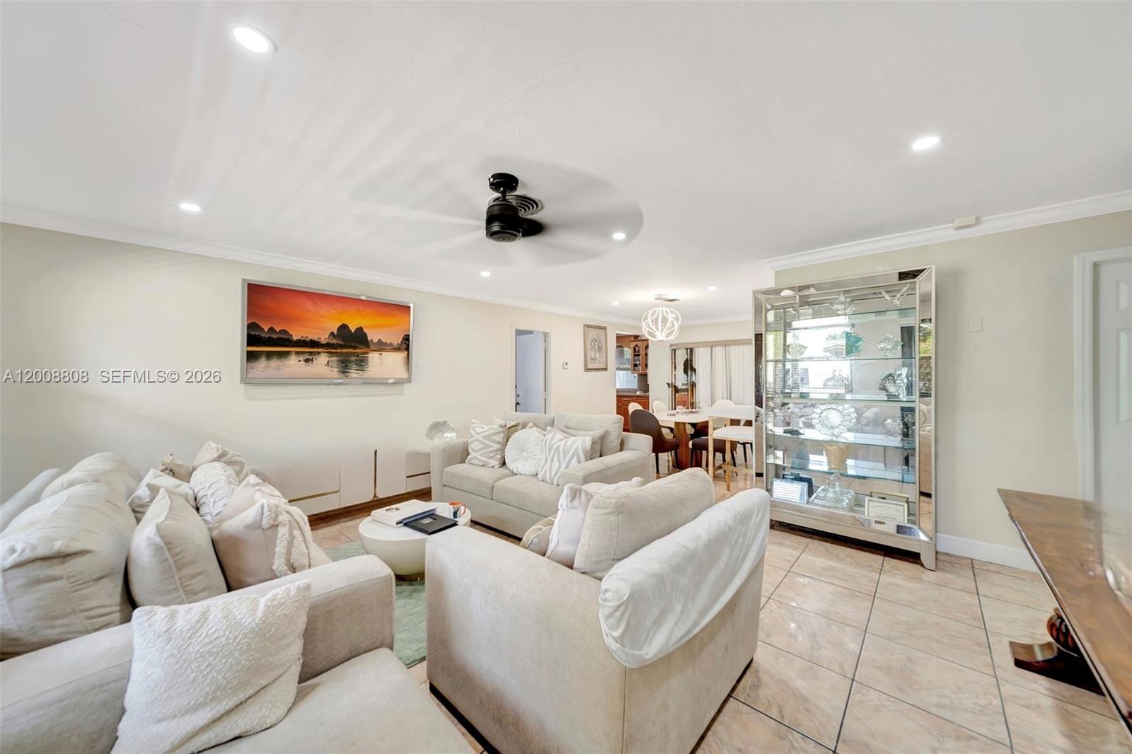 565 NE 160th Street