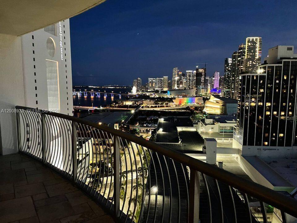 1750 N Bayshore Drive