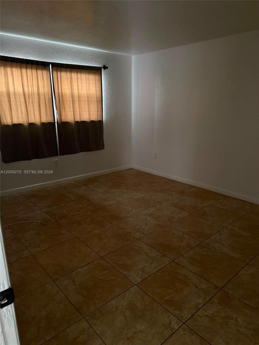 8425 NW 8th Street