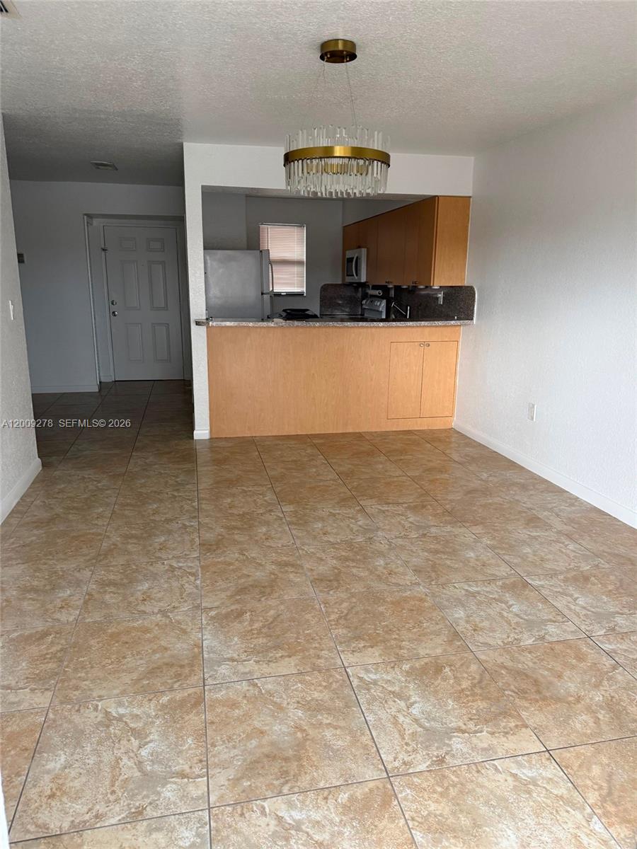 8425 NW 8th Street
