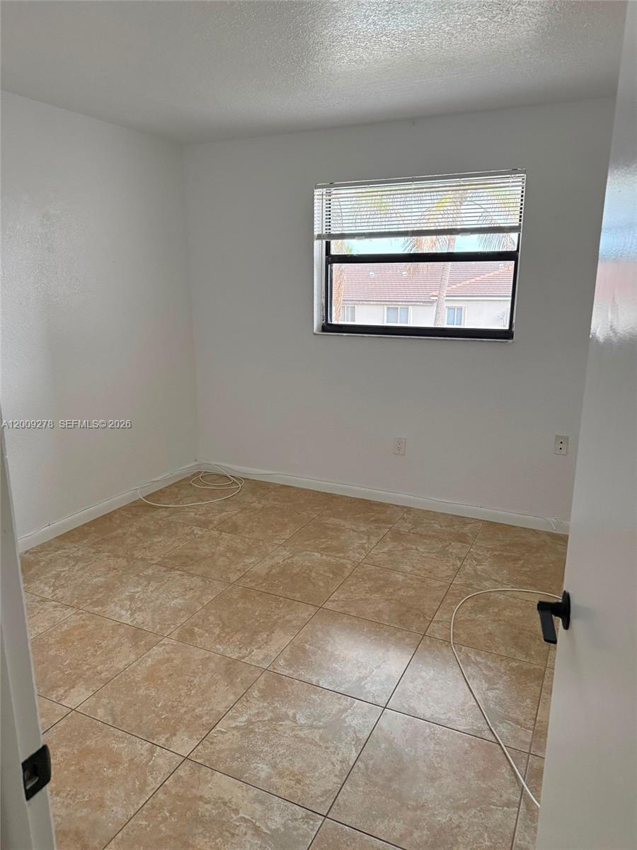 8425 NW 8th Street