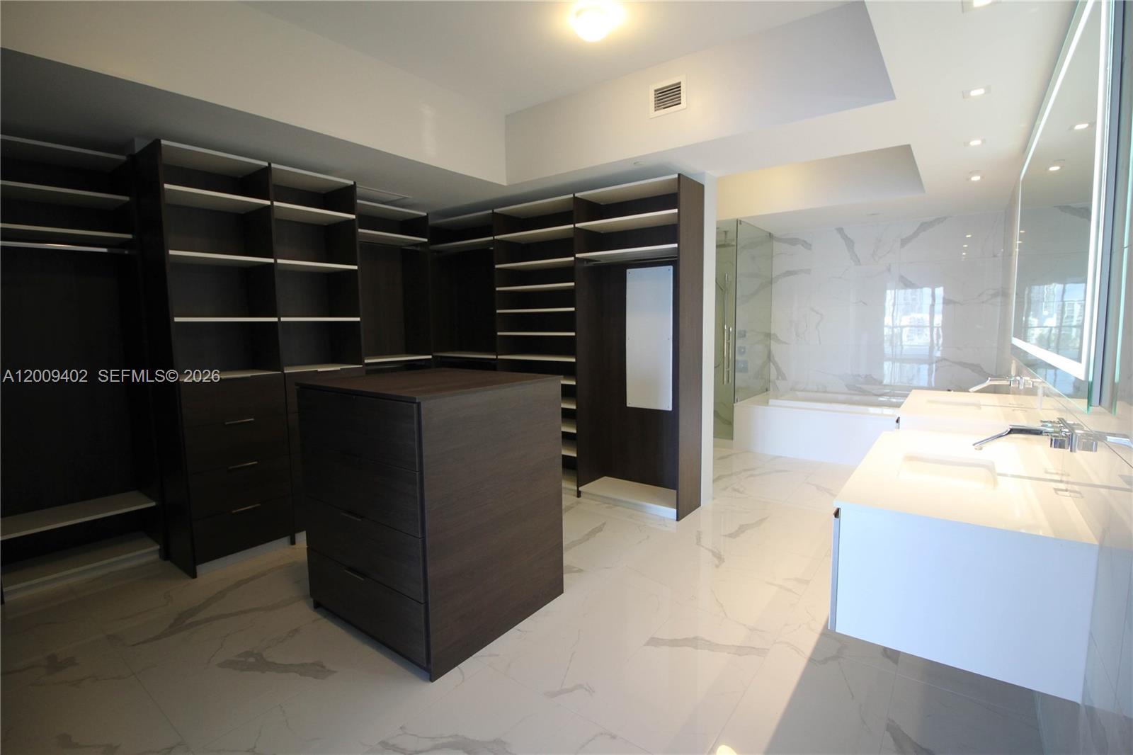 5000 Island Estates Drive