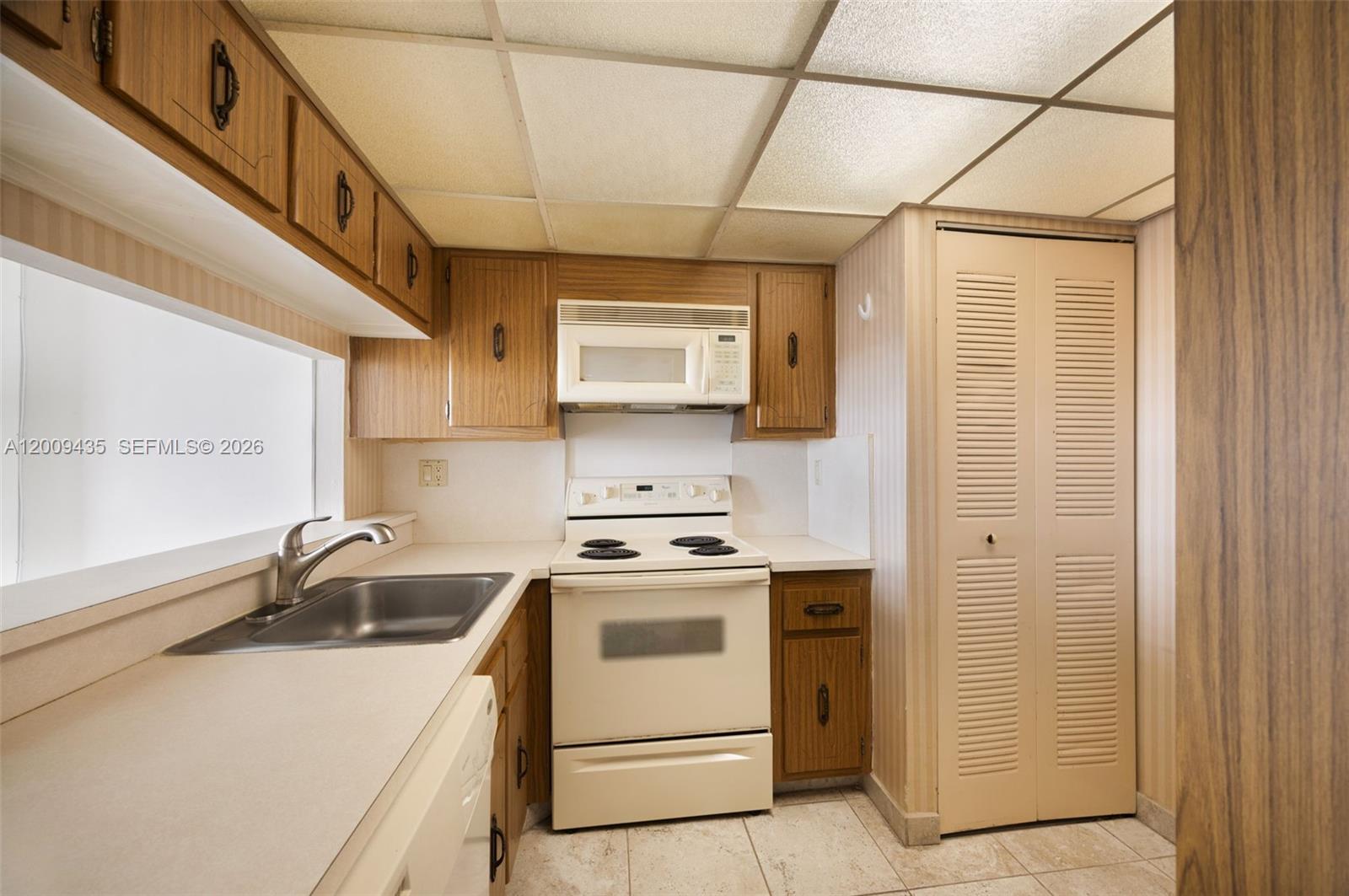 600 NE 36th Street