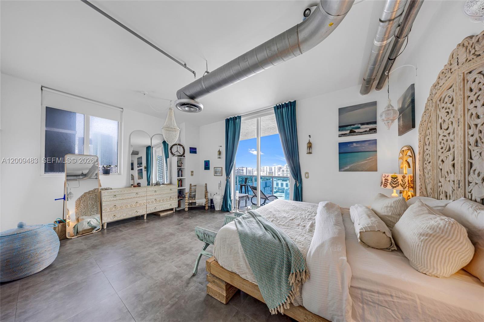 700 NE 25th Street
