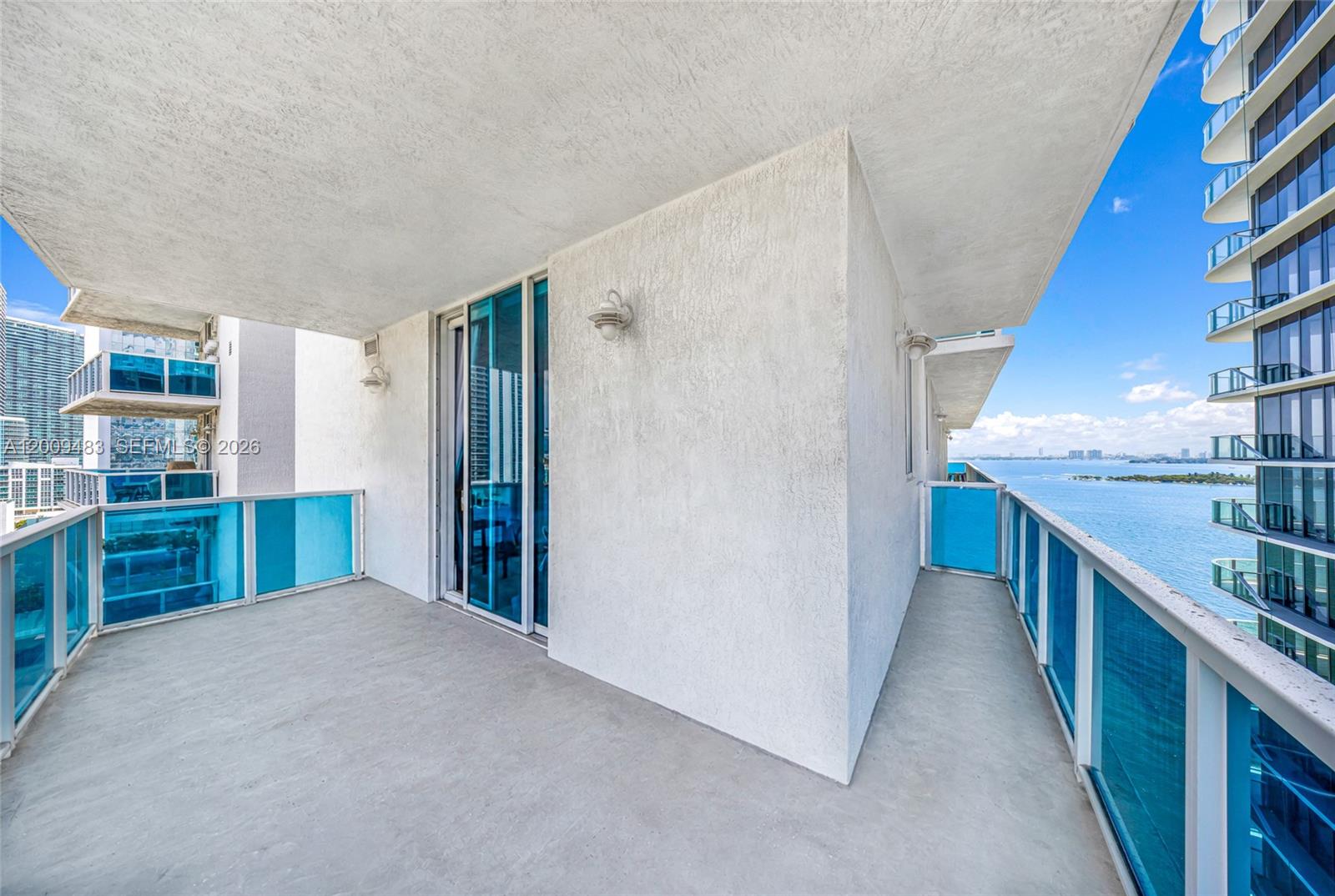 700 NE 25th Street