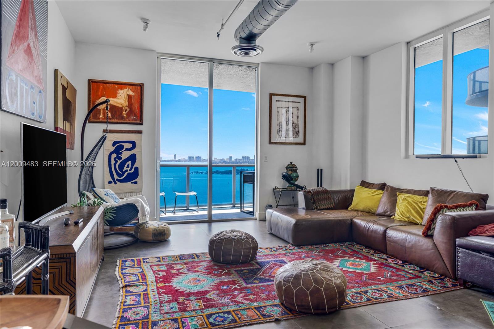 700 NE 25th Street