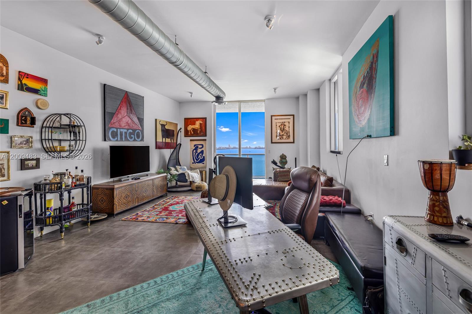 700 NE 25th Street