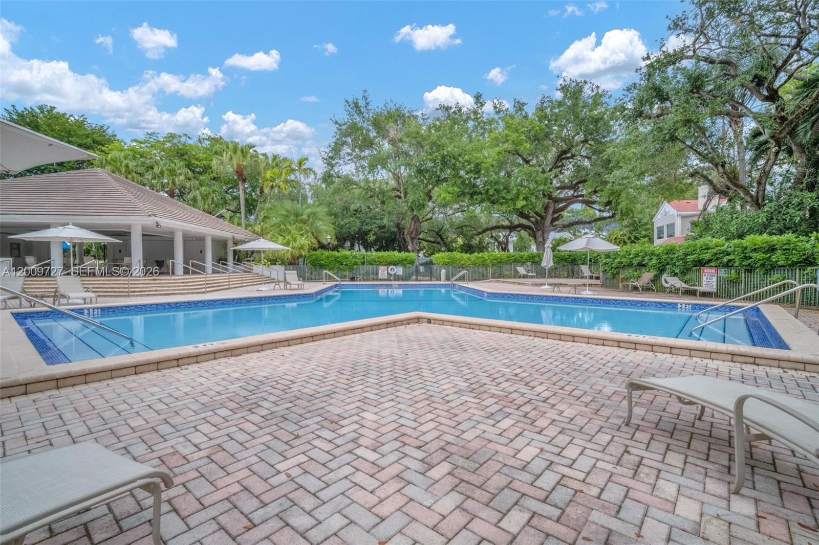 1933 S Oak Haven Circle