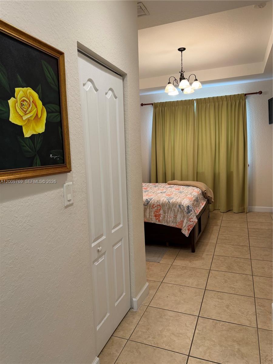 3955 NE 13th Drive