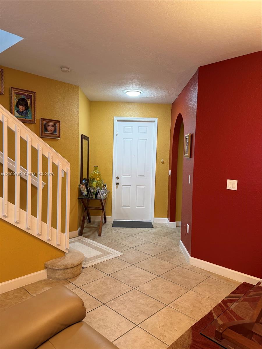 3955 NE 13th Drive