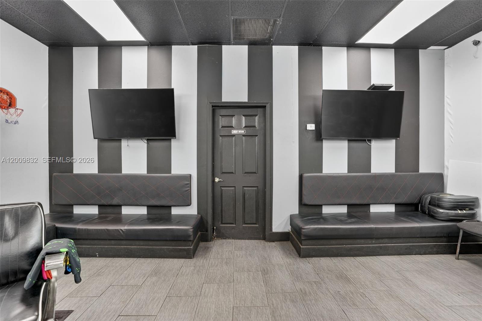 Established Barbershop Established Barbershop For Sale – Prime Kendall