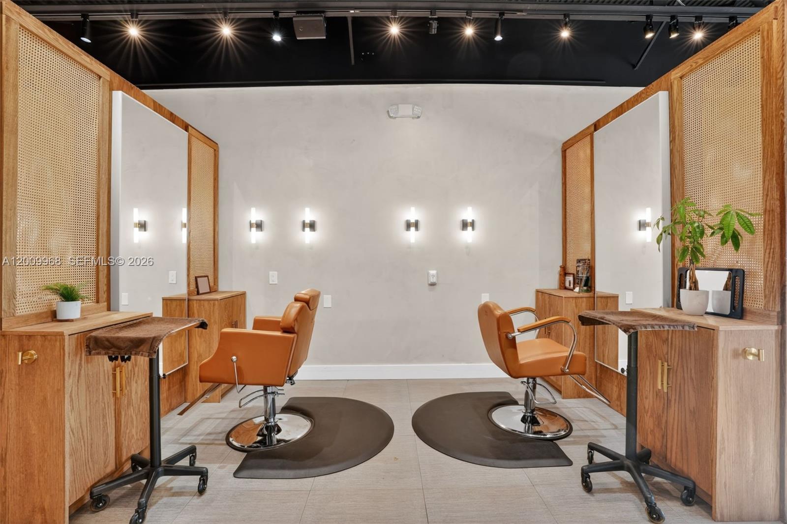 Turnkey Beauty Salon \u0026 Turnkey Beauty Salon \u0026 Spa For Sale In Palmetto Ba