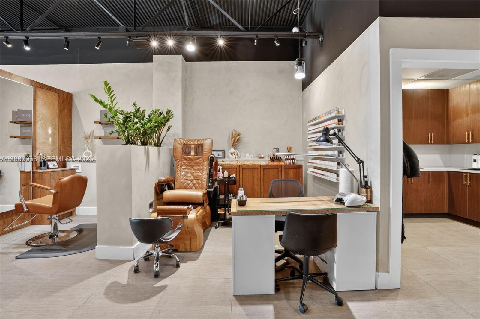 Turnkey Beauty Salon \u0026 Turnkey Beauty Salon \u0026 Spa For Sale In Palmetto Ba