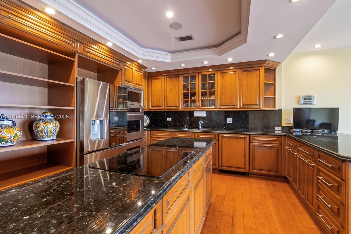 1800 NE 114th Street