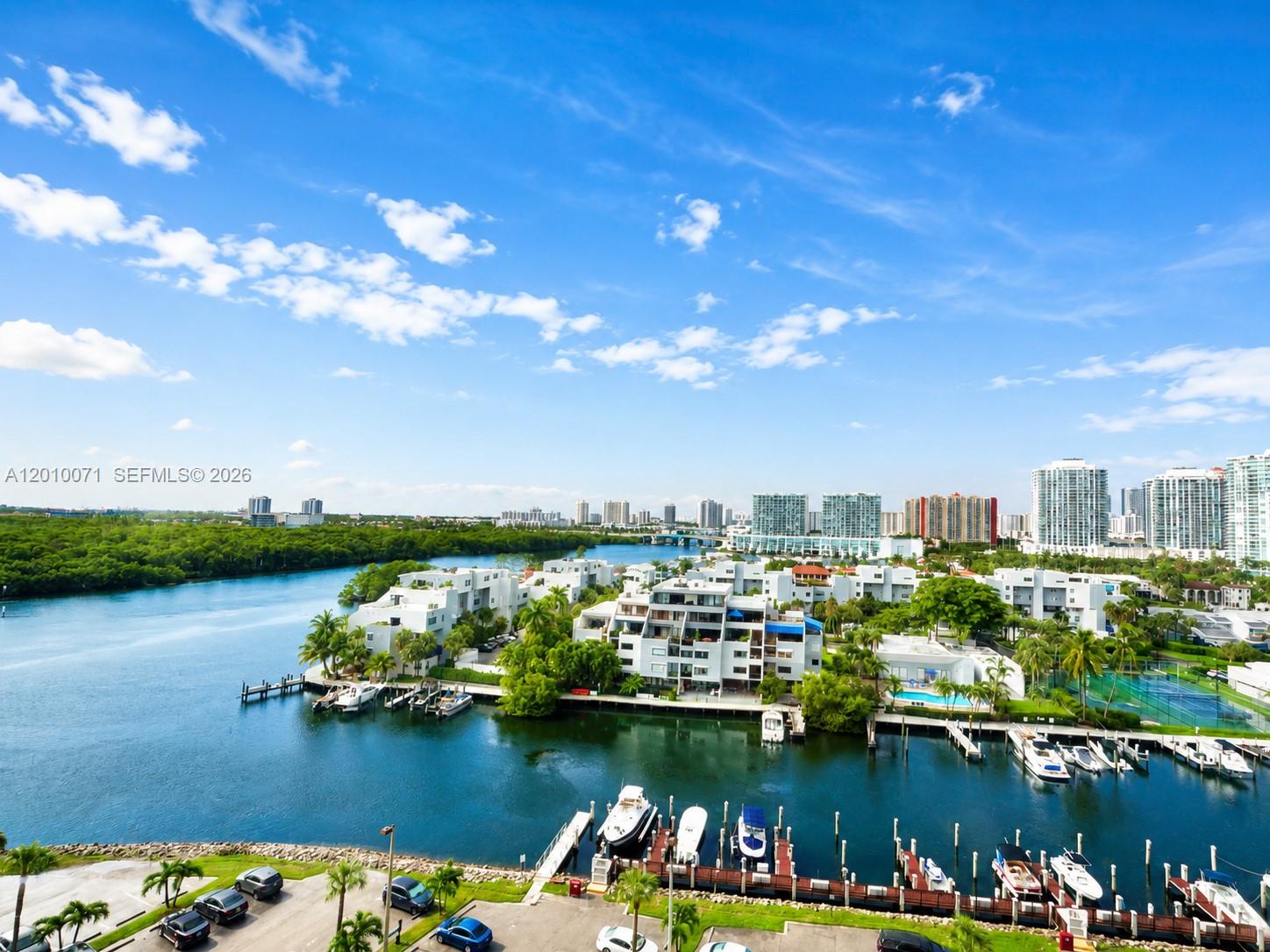 400 Kings Point Drive