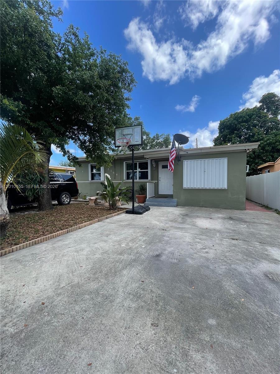 2144 NW 85th Street