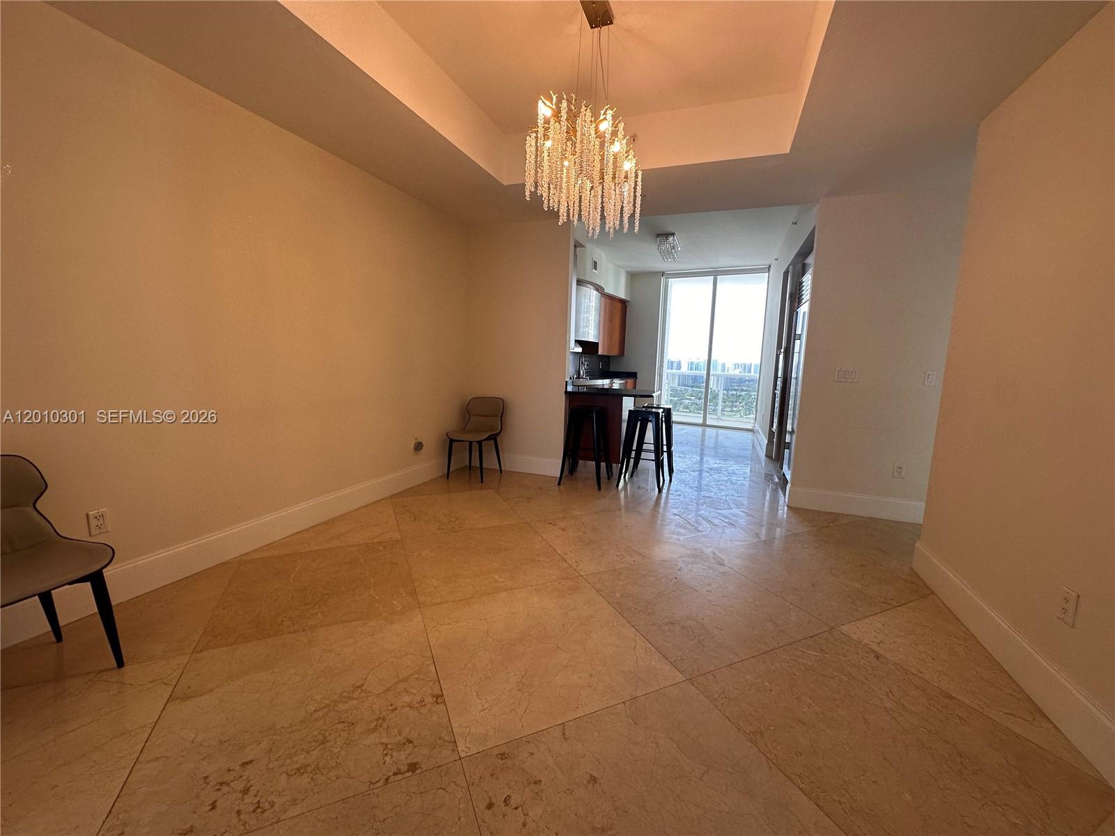 18101 Collins Avenue