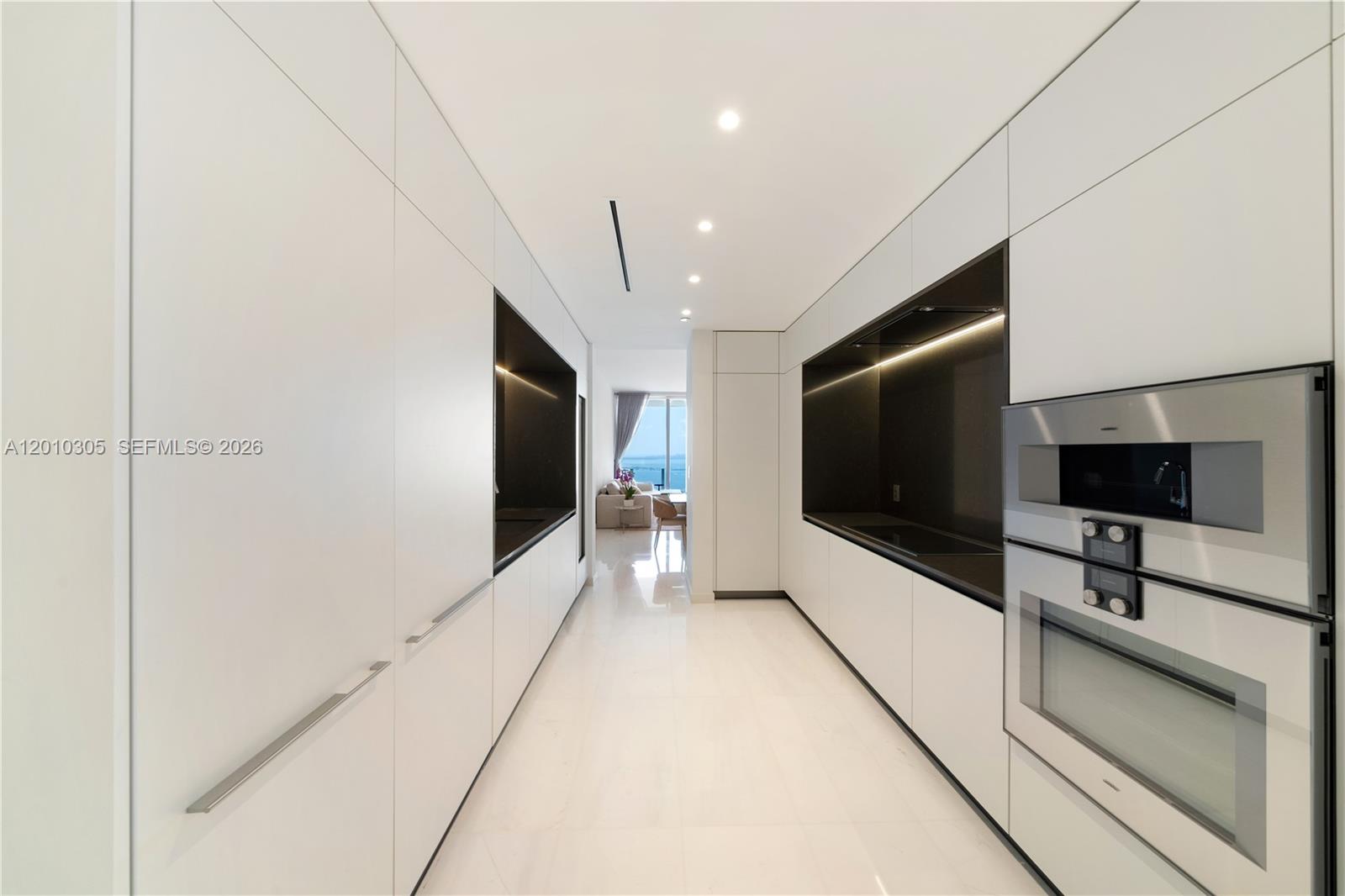 300 Biscayne Blvd Way