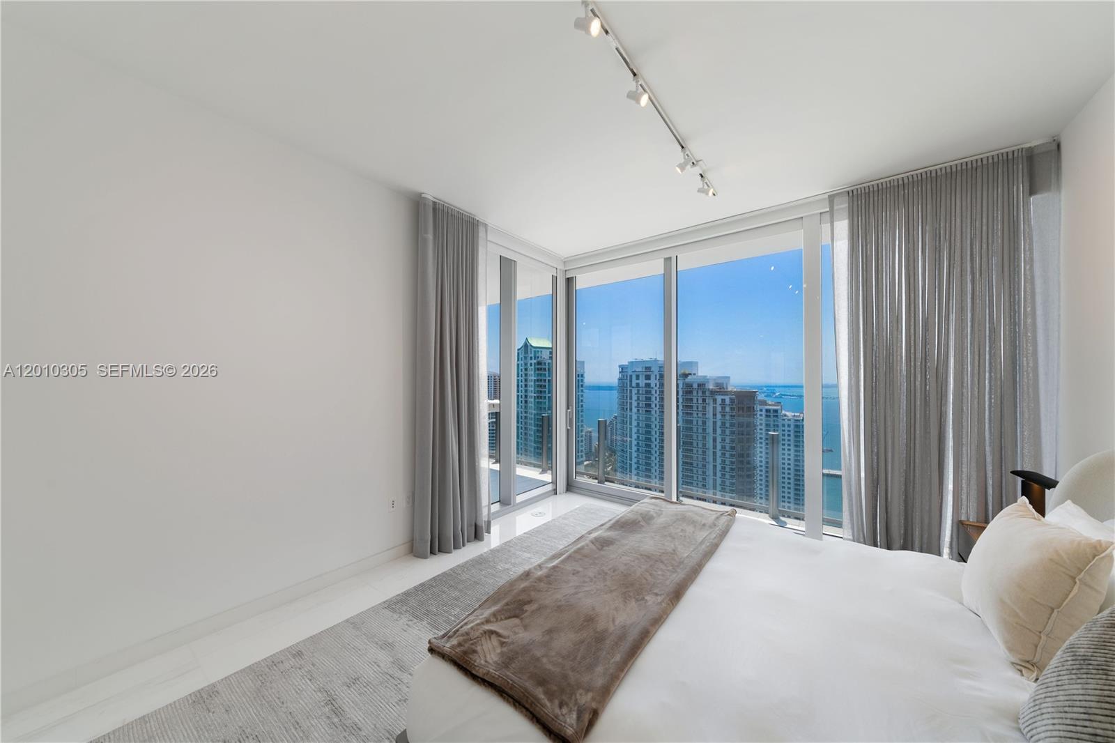300 Biscayne Blvd Way