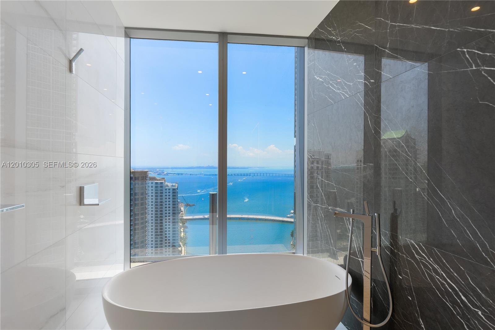300 Biscayne Blvd Way