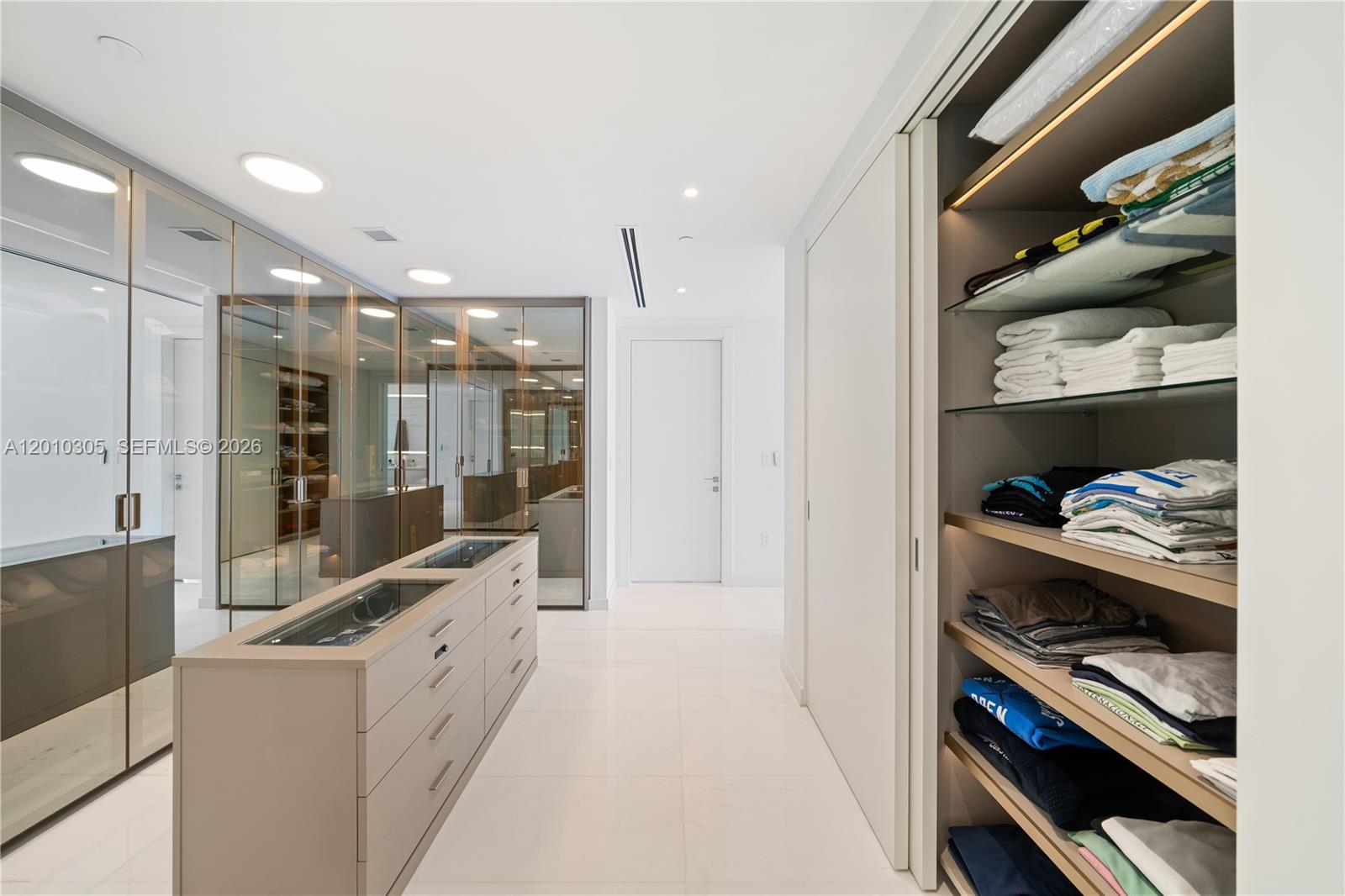 300 Biscayne Blvd Way