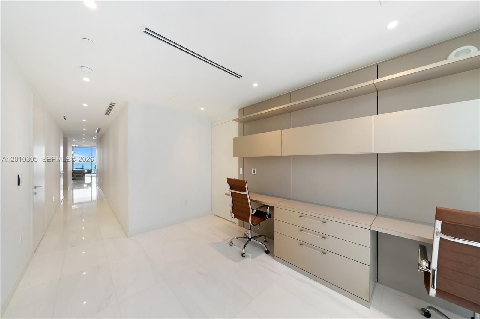300 Biscayne Blvd Way