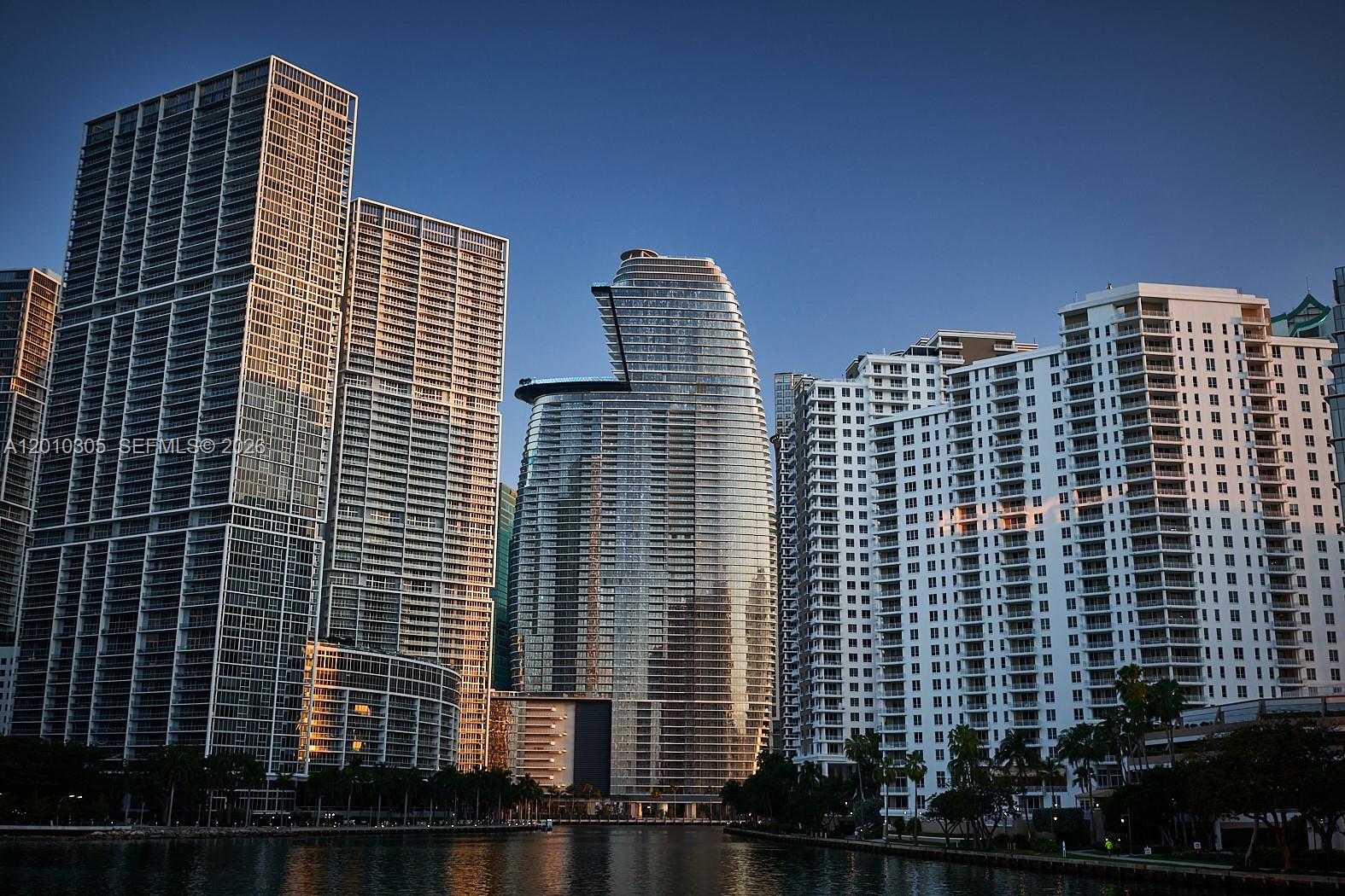300 Biscayne Blvd Way
