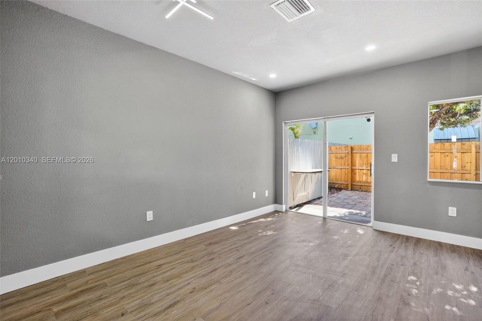 7995 NW 8th Street