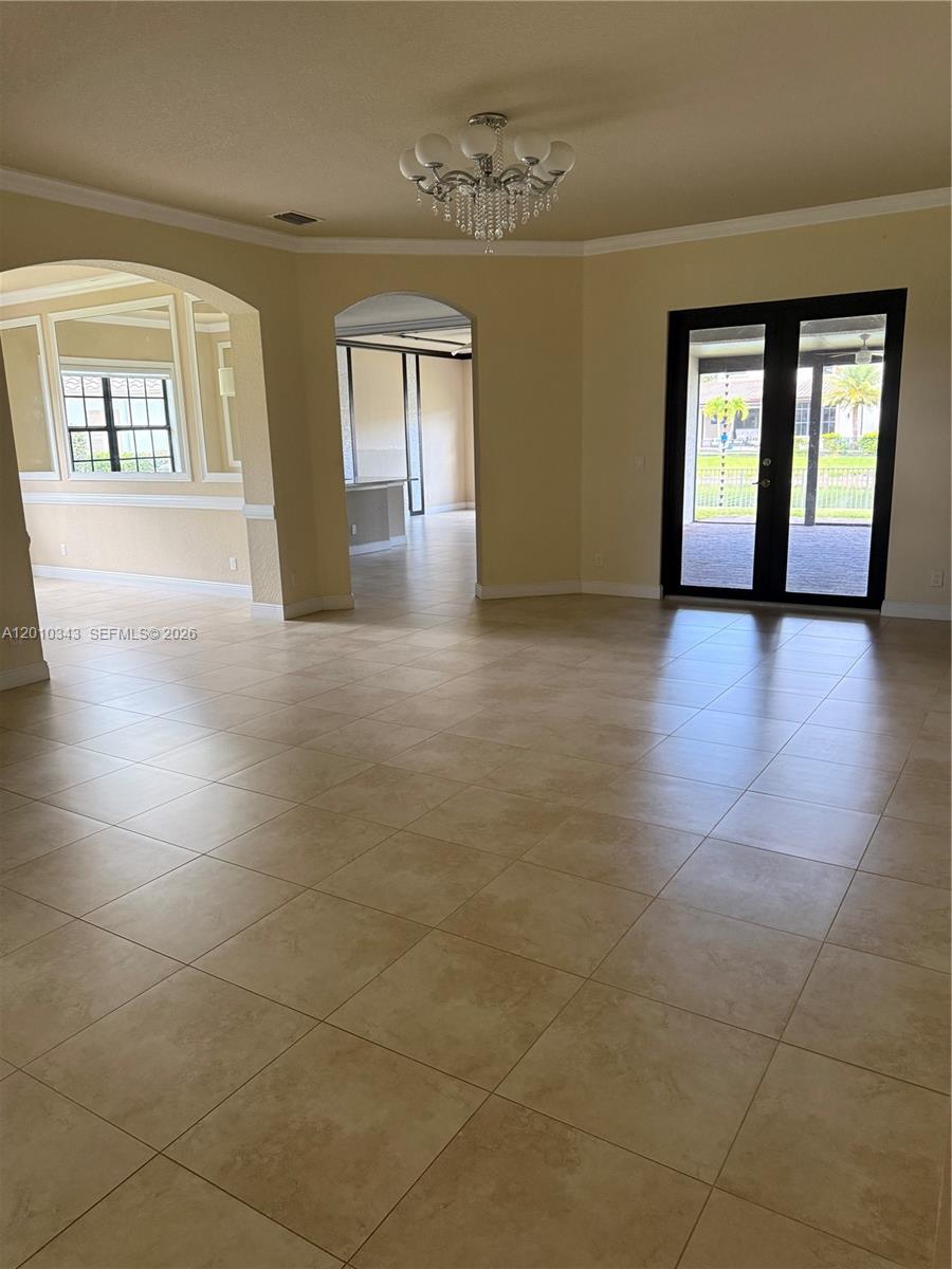 9751 Lakeview Lane
