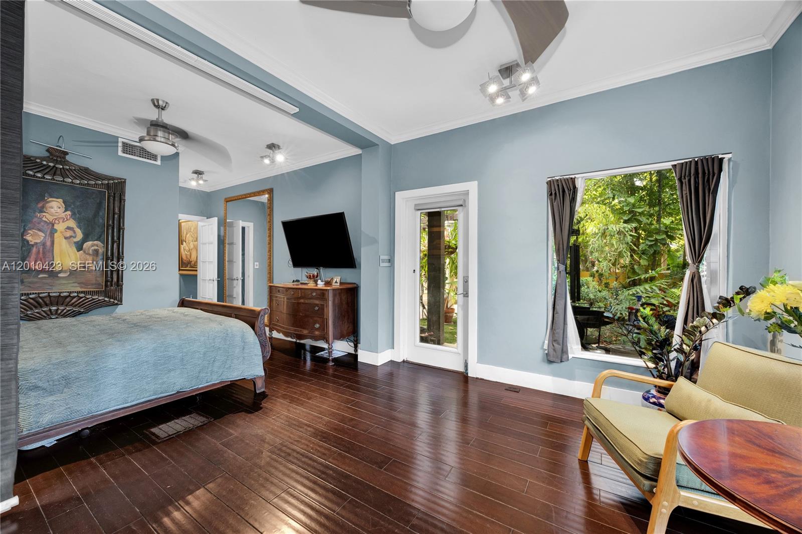 650 NE 76th Street