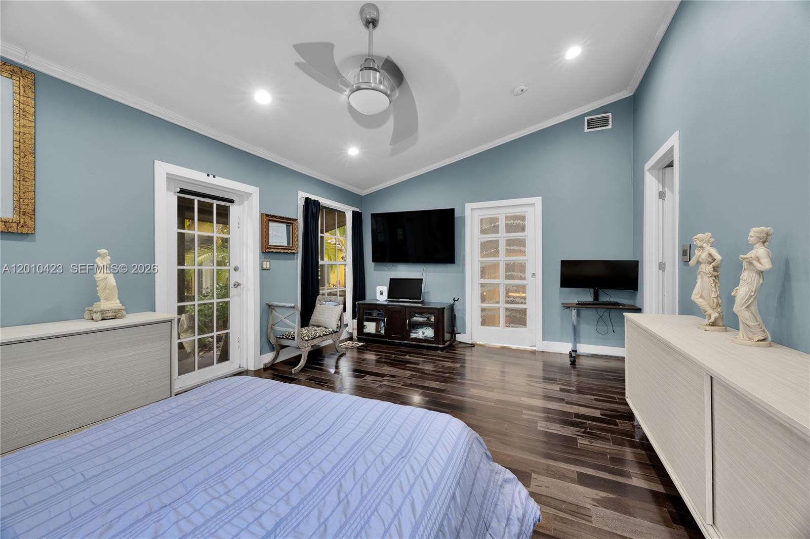 650 NE 76th Street