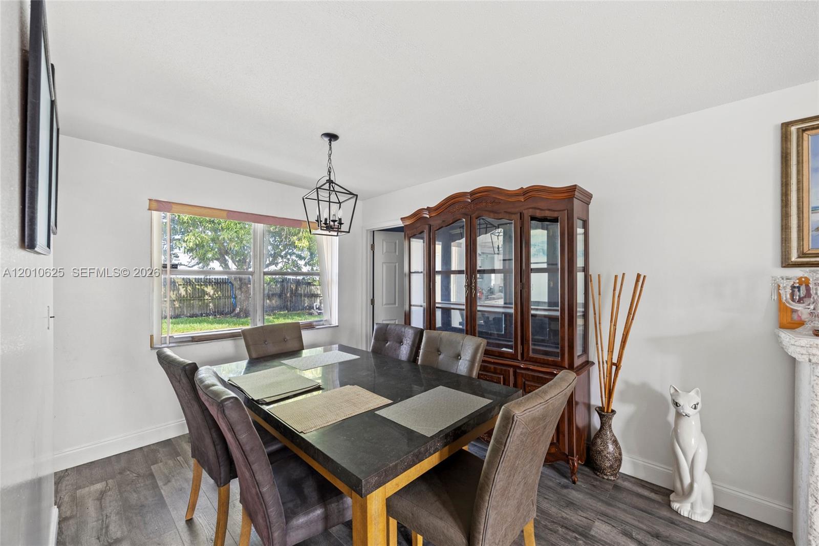 1831 Hiltonia Circle