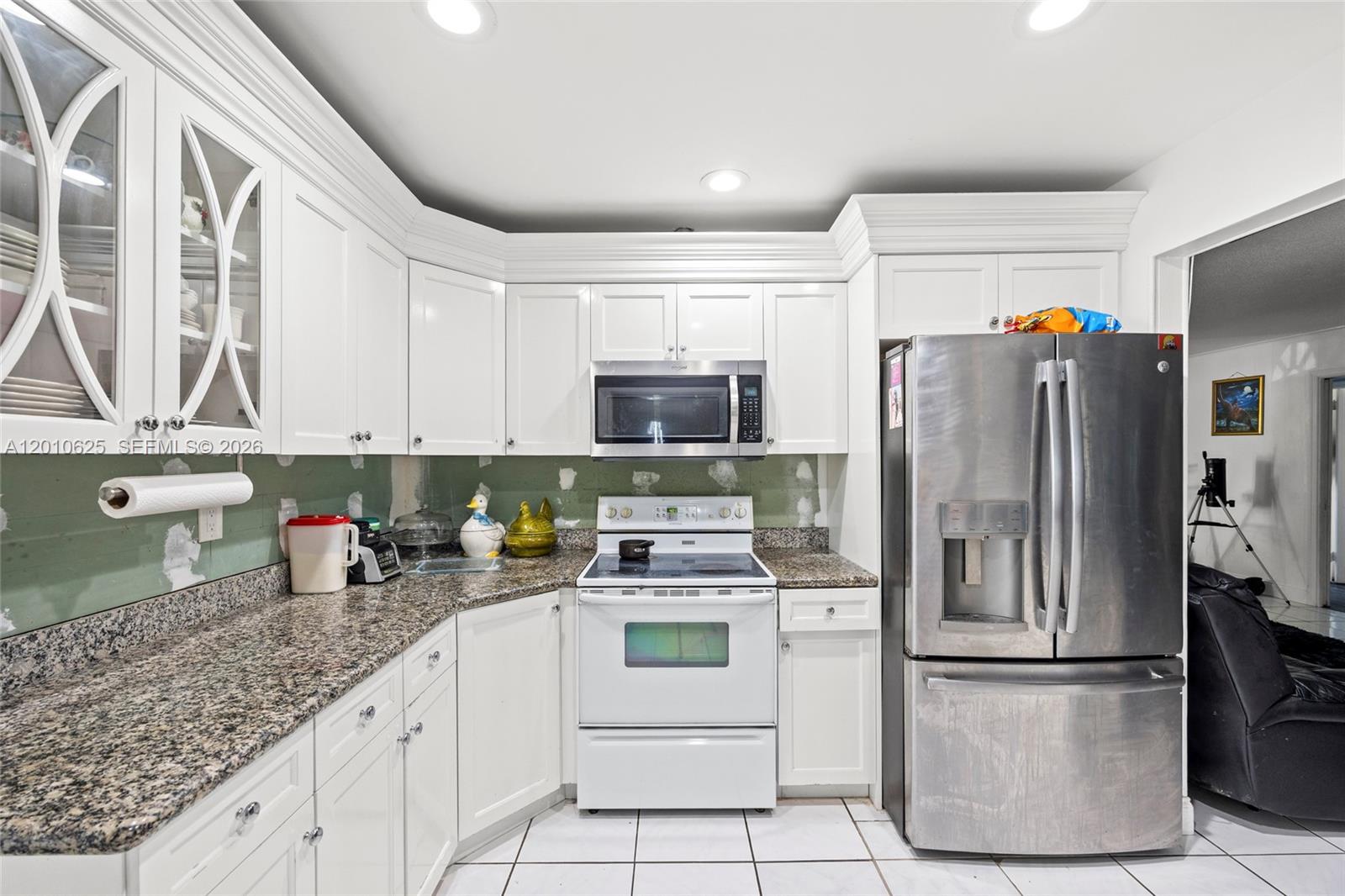 1831 Hiltonia Circle