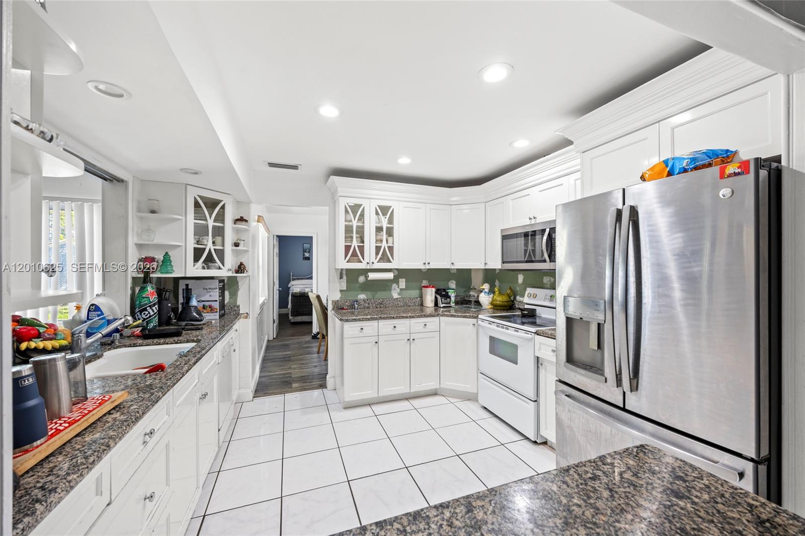 1831 Hiltonia Circle
