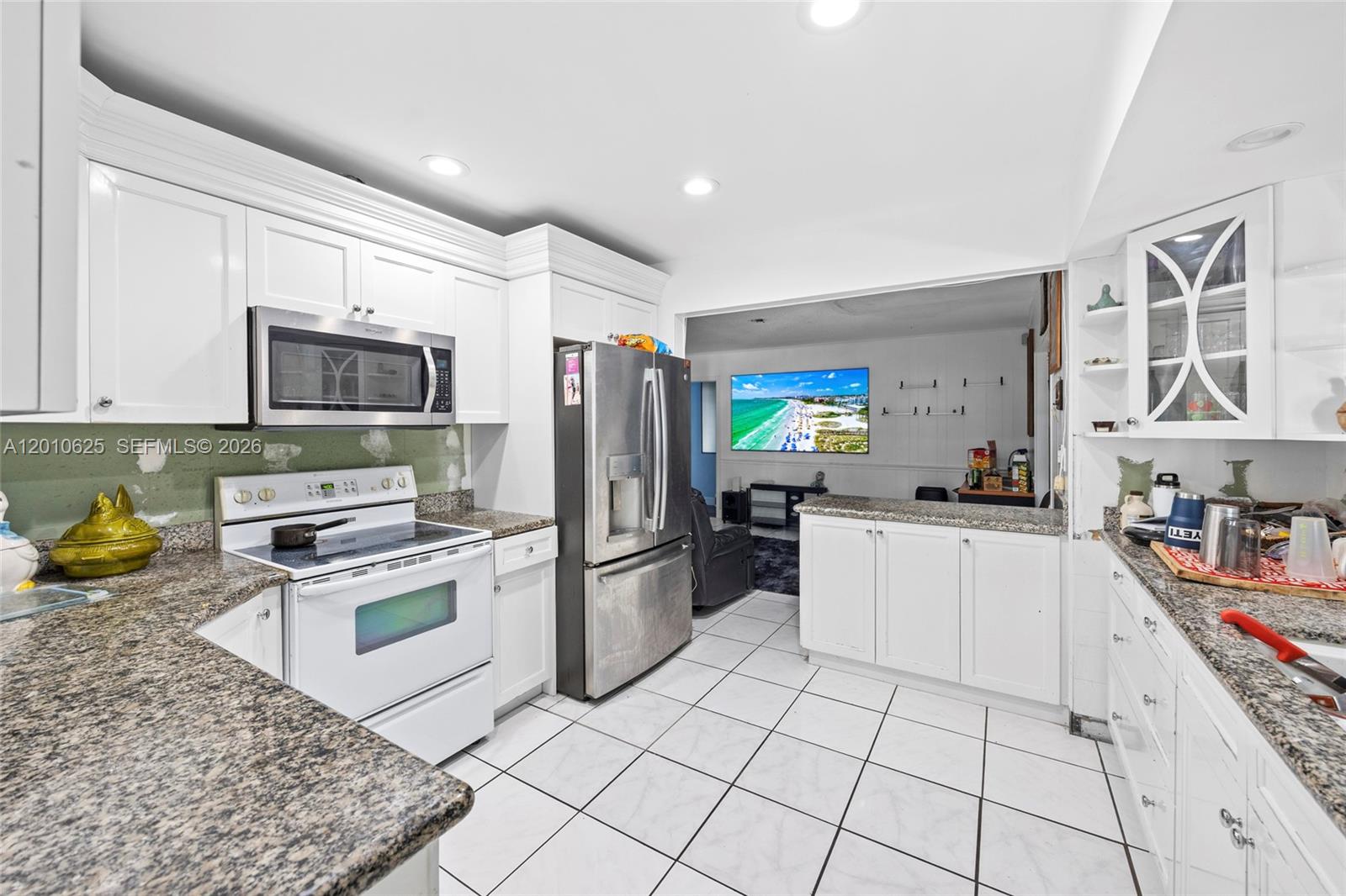 1831 Hiltonia Circle
