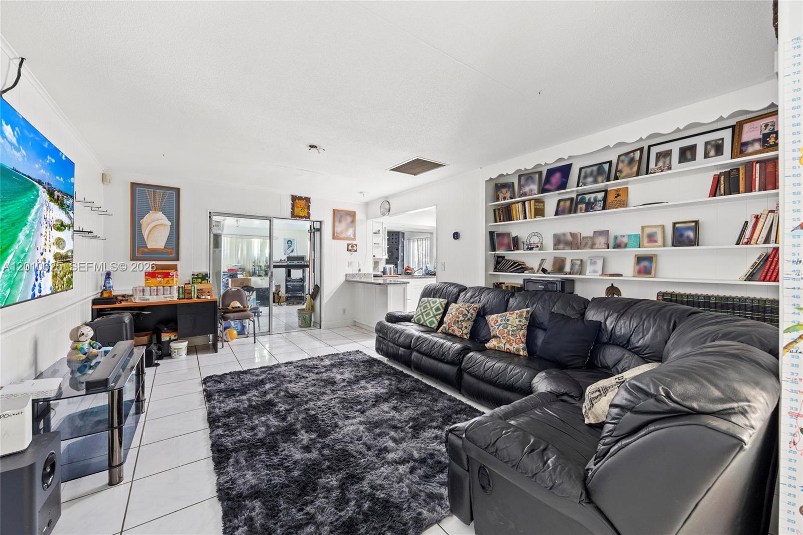 1831 Hiltonia Circle