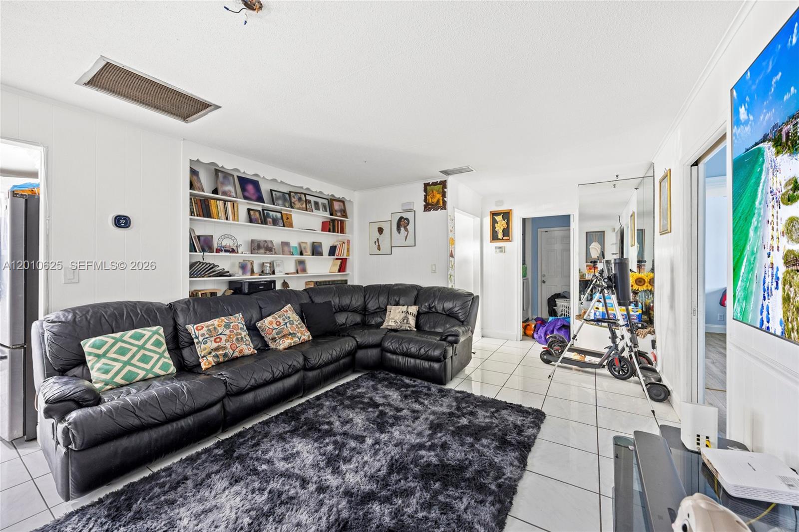 1831 Hiltonia Circle
