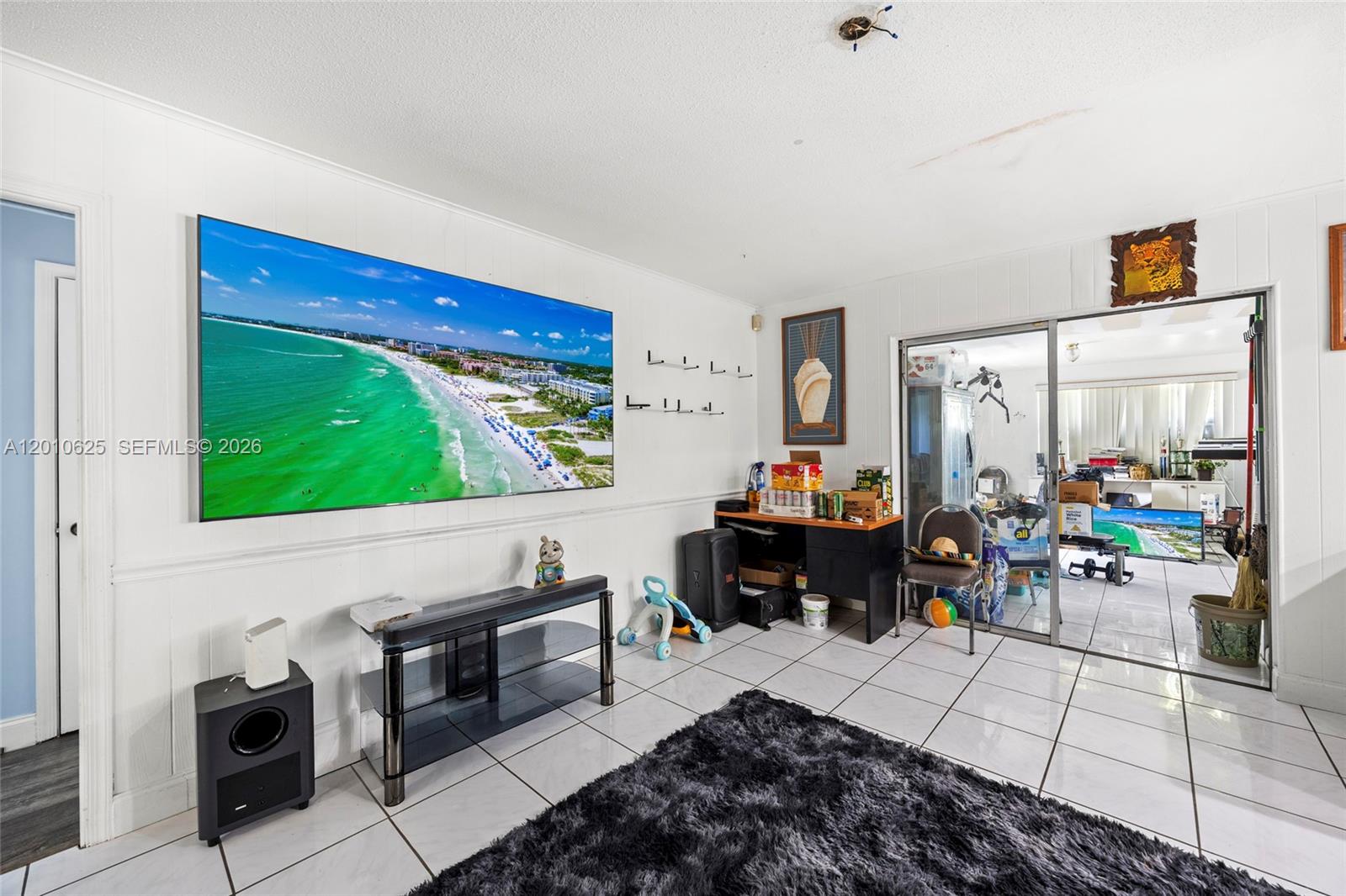 1831 Hiltonia Circle