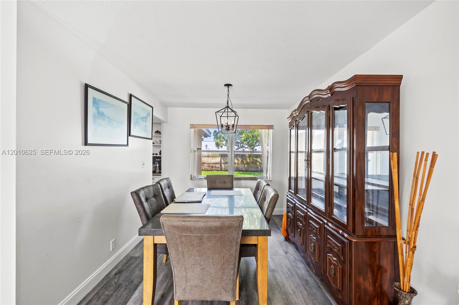 1831 Hiltonia Circle