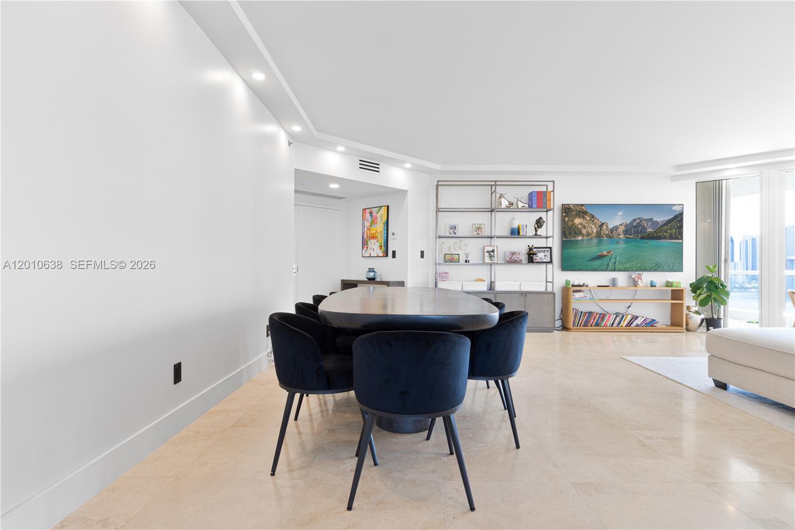 7000 Island Boulevard